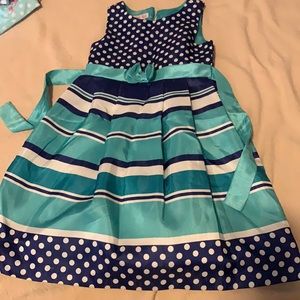 Girls dress size 8